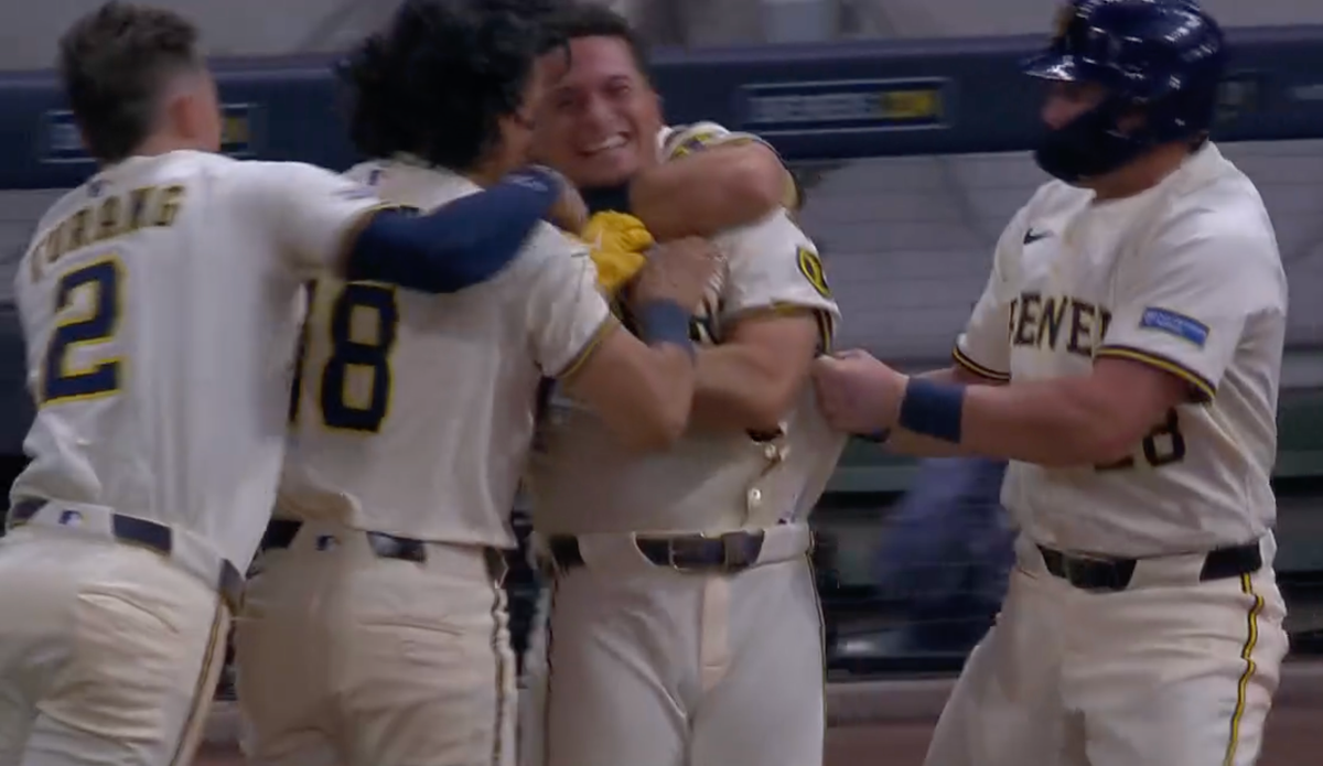Covering the bases 8/26/2025: Brewers 9, D'backs 8